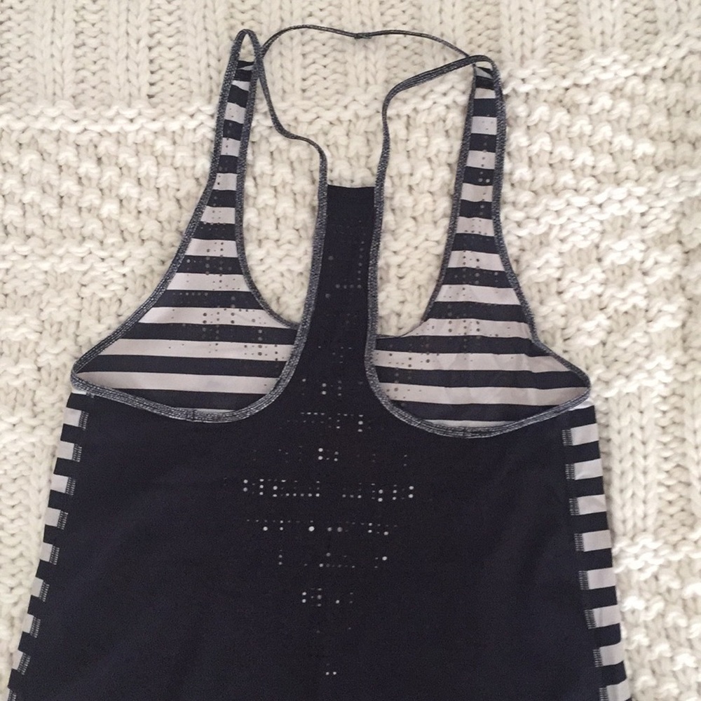 Lululemon Tank - Picture 4 of 4